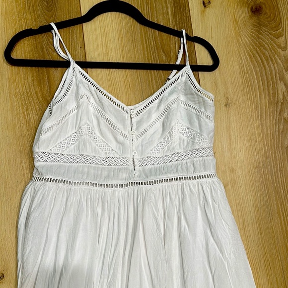 White maxi dress - Picture 2 of 3